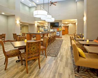 Hampton Inn & Suites Fort Worth-West-I-30 - Fort Worth - Slaapkamer
