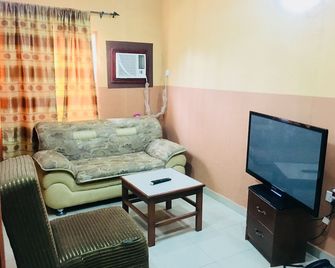 Mignonette Hotel & Suites - Benin City - Living room
