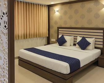 Stayguru Hotel Atithi - Бхудж - Спальня