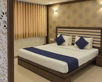 Stayguru Hotel Atithi - Бхудж - Спальня