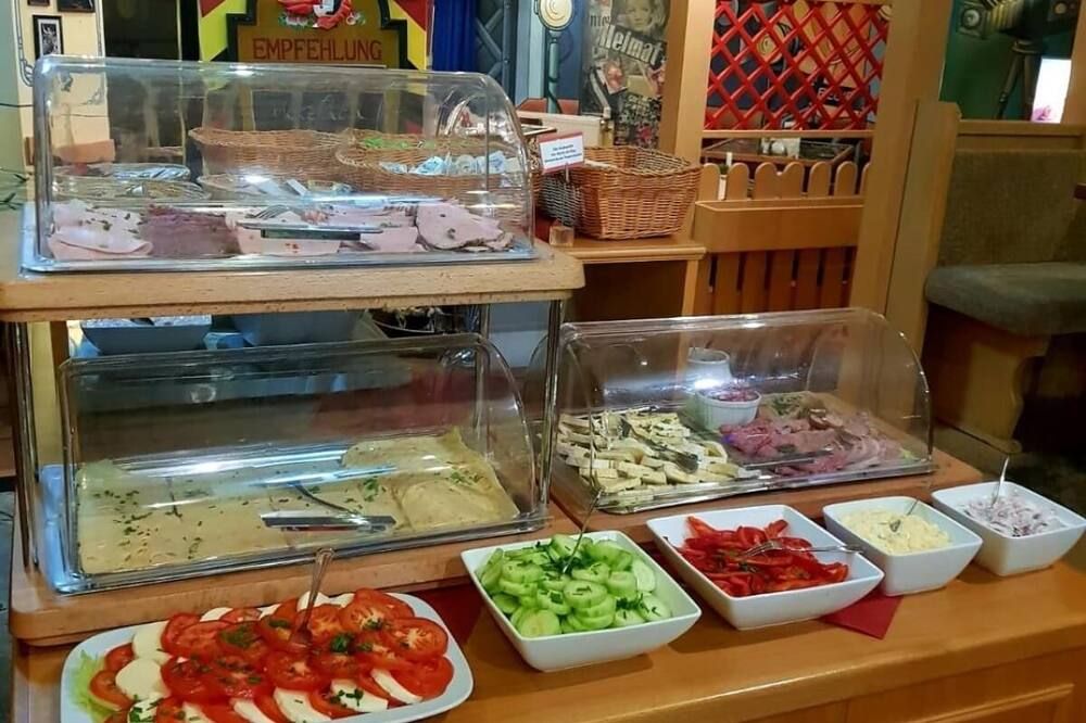 Filmhotel Lili Marleen - Potsdam - Buffet