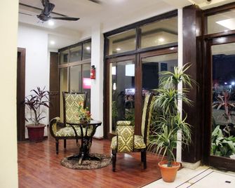 Hotel Kamla Palace - Dehradun - Ingresso