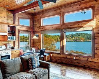 Snug Harbor Resort and Marina - One Bedroom Water View Cabin - Friday Harbor - Living room