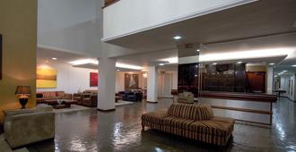 Bristol Exceler Plaza Hotel - Campo Grande - Recepción