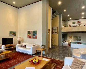 Dioscouri Hotel - Lakedaimon - Wohnzimmer