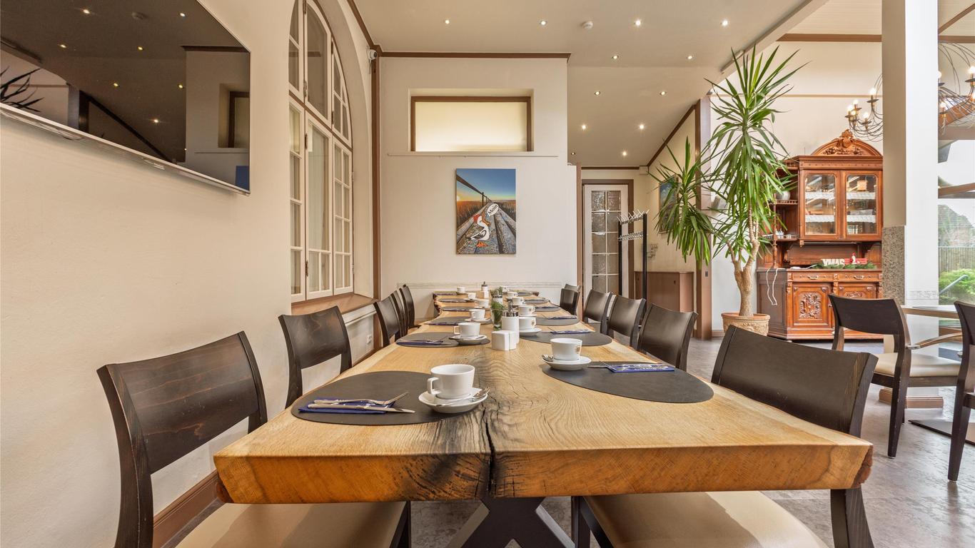 بيست ويسترن بلاس تيودور ستورم هوتل