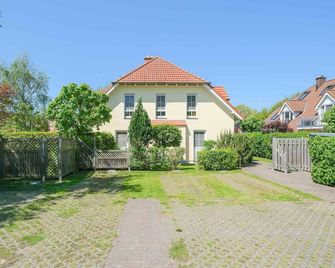 Erdgeschoss-Wohnung SO5 im Haus Strandoase im Ostseebad Wustrow - Wustrow (Darss)