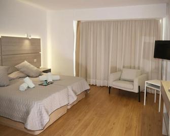 Pier Beach Hotel Apartments - Limassol - Makuuhuone