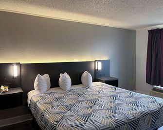 Studio 6 Suites Perry. Ga - Perry - Bedroom