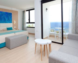 Marvell Club Hotel & Apartments - Sant Josep de sa Talaia - Schlafzimmer