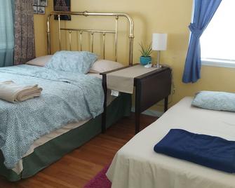 2 Miles Burbank Airport/7 Miles Universal/ Studios/N Hollywood. Cozy Room - Los Ángeles - Habitación