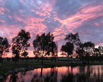 Junee Tourist Park - Junee - Vista del exterior