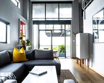 Pablo House - Johannesburg - Living room