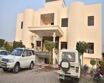 Hotel Ramprastha - Faizābād - Edificio