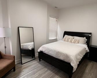 Lovely 3-bedroom apartment in Bronzeville - Chicago - Habitació