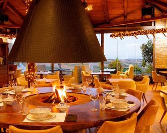 3 Hills Boutique - The Ranch Experience - Koukos - Restaurante