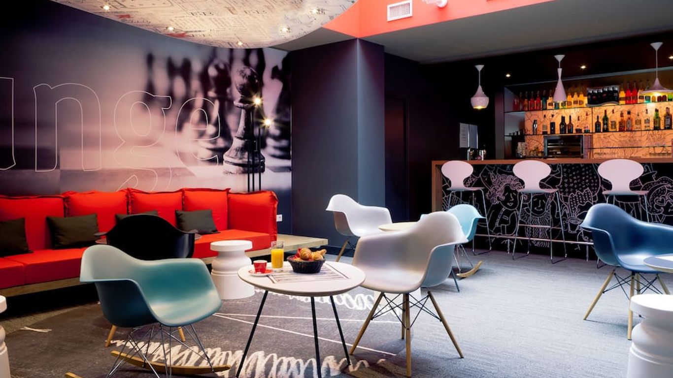 إيبيس ليون بار ديو لي يال