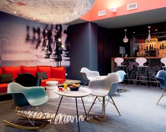 ibis Lyon Part-Dieu Les Halles - ליון - בר