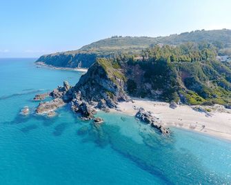Hotel Scoglio Del Leone - Zambrone