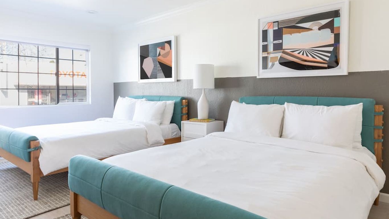 Signature Inn Oakland