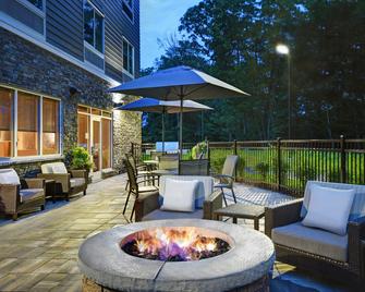Fairfield Inn & Suites By Marriott Mansfield - Mansfield - Patio