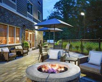 Fairfield by Marriott Inn & Suites Mansfield - מנספילד - פטיו