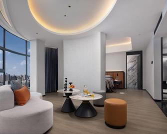 Changsha Binjiang Mei Yasi International Hotel - Changsha - Living room