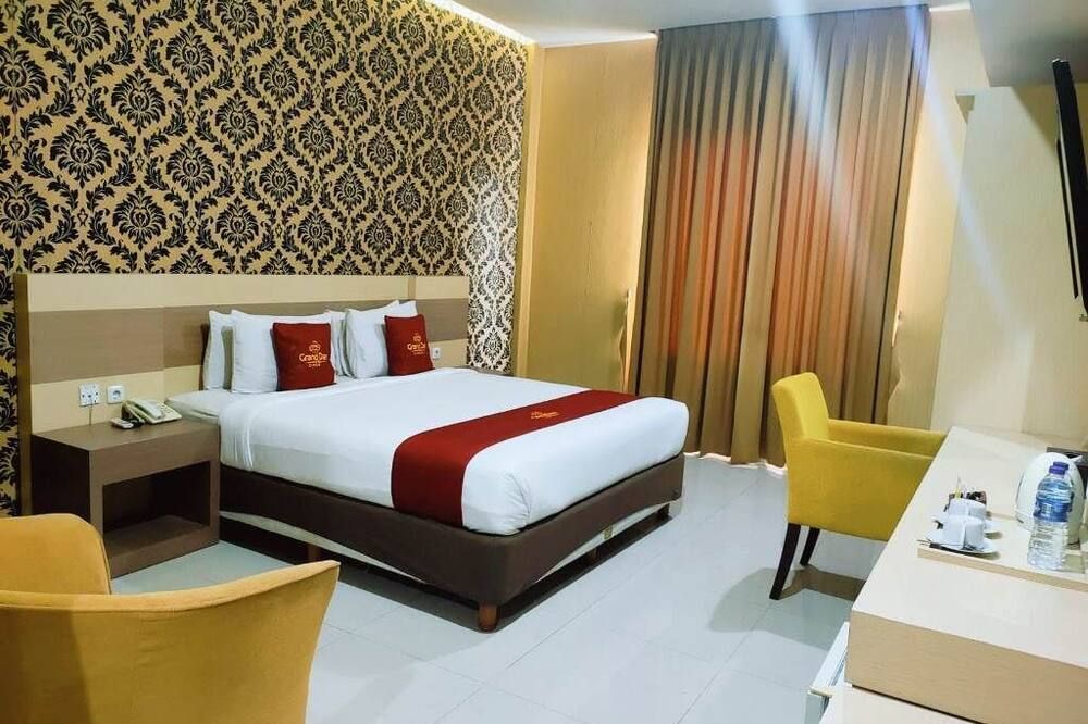 Grand Dian Hotel Cirebon - Cirebon - Bedroom
