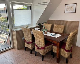 Ferienwohnung Paul - パーペンブルク - ダイニングルーム