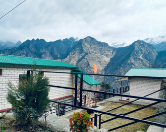 Hotel Shrikanth Homestay Joshimath - Joshīmath - Building