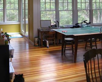 Gateway to Contention Cove - Four Bedroom Home - Surry
