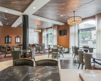 Homewood Suites by Hilton Charleston Historic District - צ'רלסטון - מסעדה