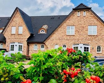 Lieblingsplatz direkt am Meer - Sylt - Building