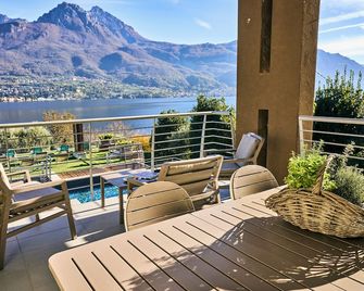 Bellagio Village - Oliveto Lario - Balcón