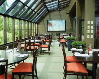 Ethan Allen Hotel - Danbury