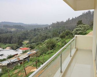 The Dew Nest - Ooty - Balkón