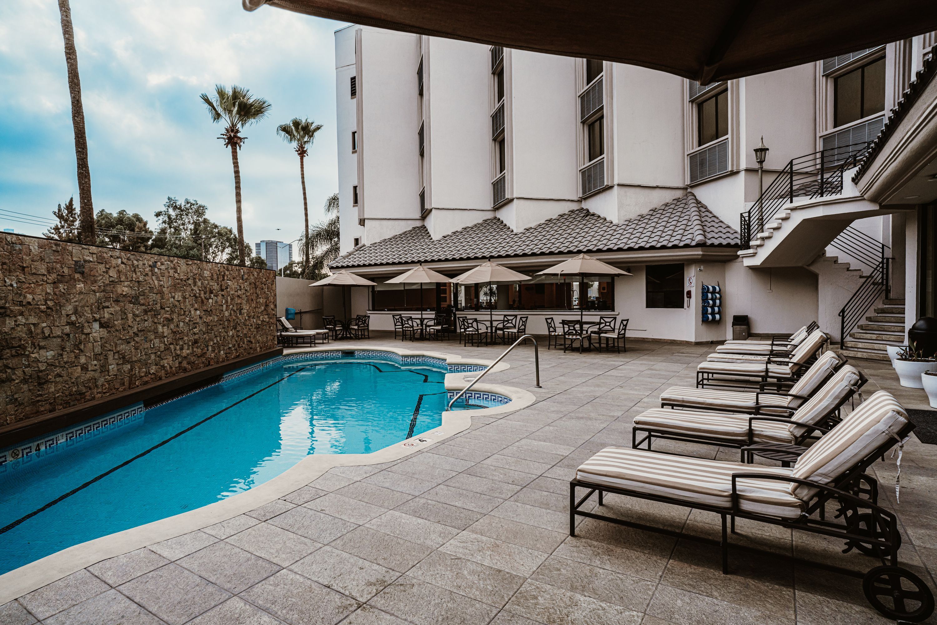 Holiday Inn Tijuana Zona Rio By IHG - טיחואנה - בריכה
