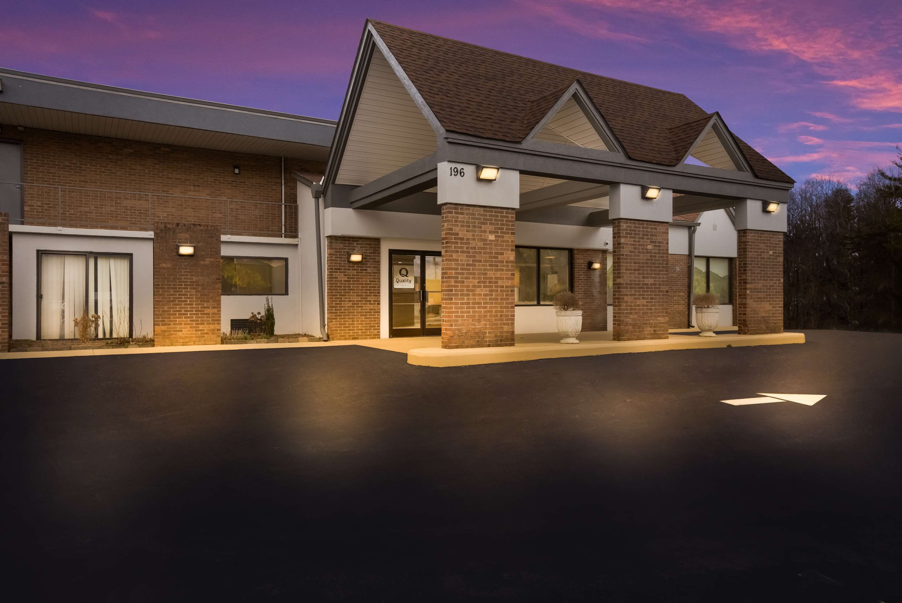 Quality Inn Asheville Airport - Fletcher - Будівля