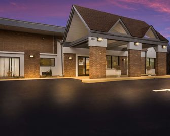 Quality Inn Asheville Airport - Fletcher - Будівля