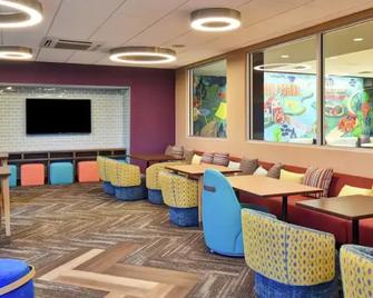Tru by Hilton Chesterfield Township Detroit - Chesterfield Township - Restaurante