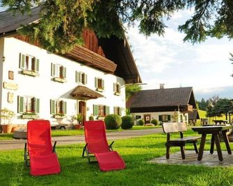 Apartment Schafberg - Apartment on the farm Margarethengut am Attersee - Unterach - Патіо