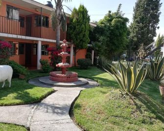 Villas Hotel Cholula - Cholula - Vista del exterior