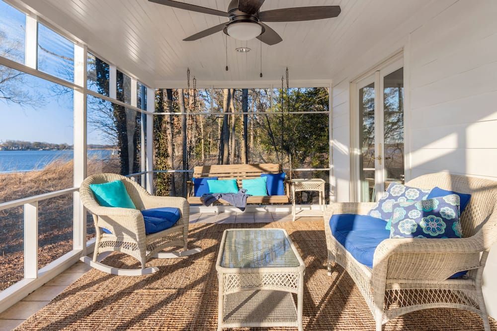 Private Waterfront Paradise W/ Pier - Kayak To Historic Chestertown! - Chestertown - Living room