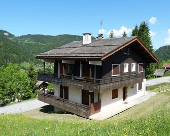 Appartement calme 3 pièces, mezzanine, animaux acceptés, garage individuel - FR-1-304-193 - La Clusaz - Building