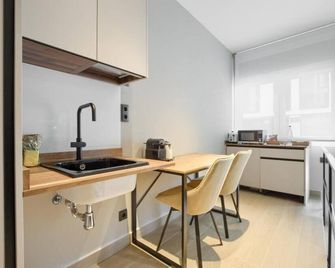 Dobo Madrid Murillo - Madrid - Kitchen