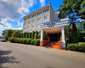 Hotel Royal Plaza - Timişoara - Gebouw