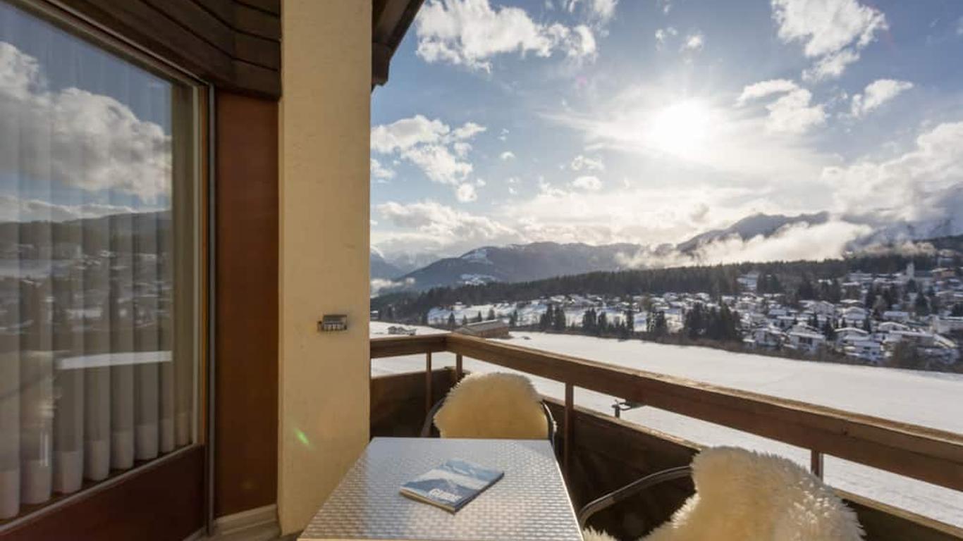 تي 3 ألبين هوتل فيلمز