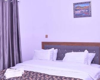 Akure Airport Hotel - Akure - Bedroom
