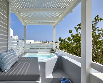 Blue Sea Hotel - Kamari - Balkon