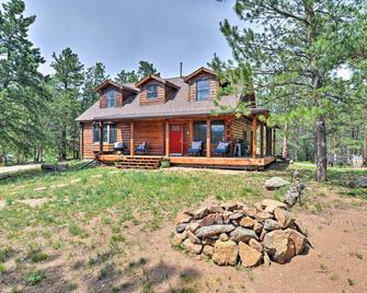 The Pinecone Palace with Hiking Trail Access! - Lyons - Edificio